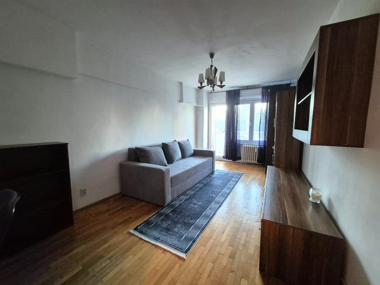 Apartament cu 2 camere decomandat în Lujerului