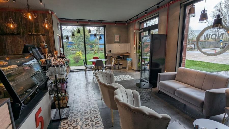 Spațiu comercial, de 89.769996643066 mp, în Berceni