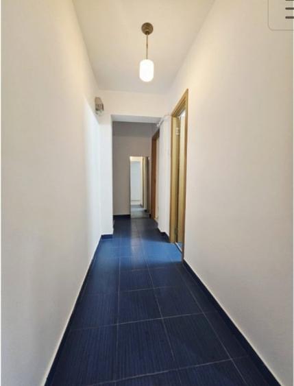 Apartament cu 3 camere semidecomandat, mobilat în Timpuri Noi