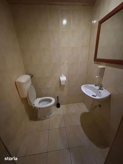 Spațiu comercial, de 230 mp, în Central