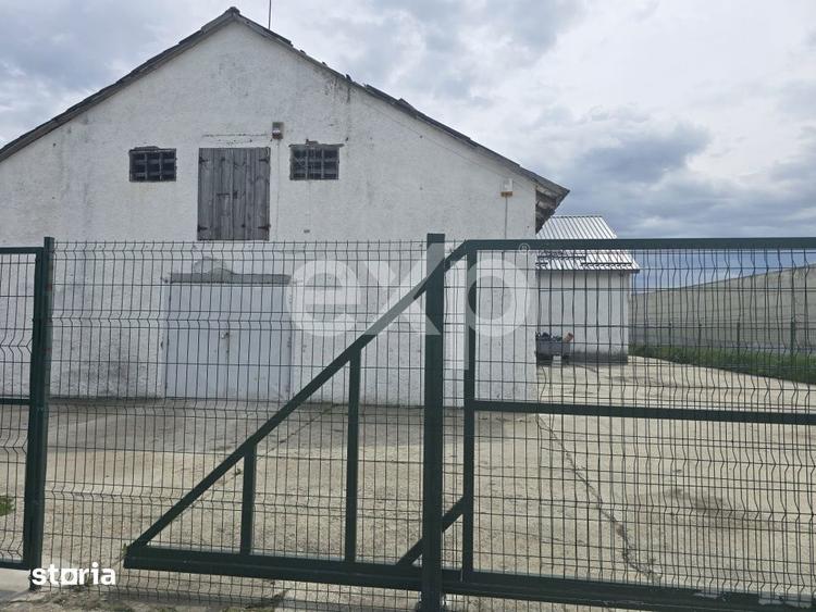 Spațiu comercial, de 100 mp, în Central