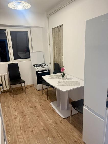 Apartament cu 2 camere decomandat în Prundu