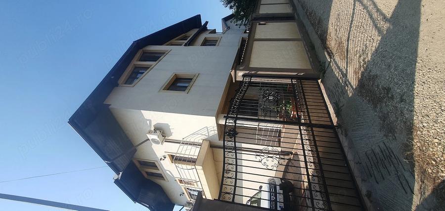 Casă cu 6 camere cu Teren 500 Mp în Berceni