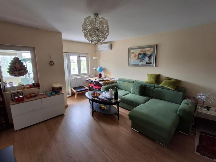Apartament cu 2 camere semidecomandat în Central