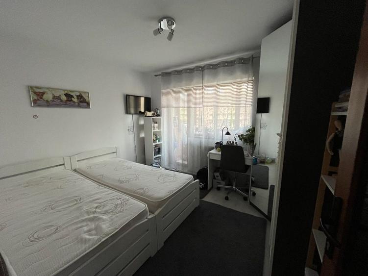 Apartament cu 2 camere semidecomandat în Podgoria