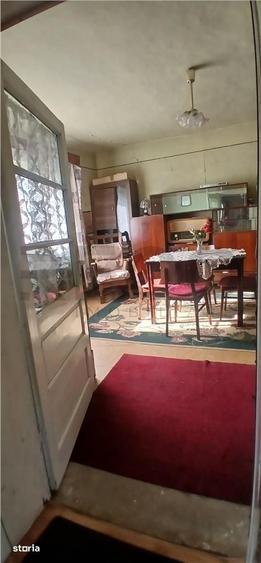 Casă cu 3 camere cu Teren 2000 Mp în Girișu de Criș