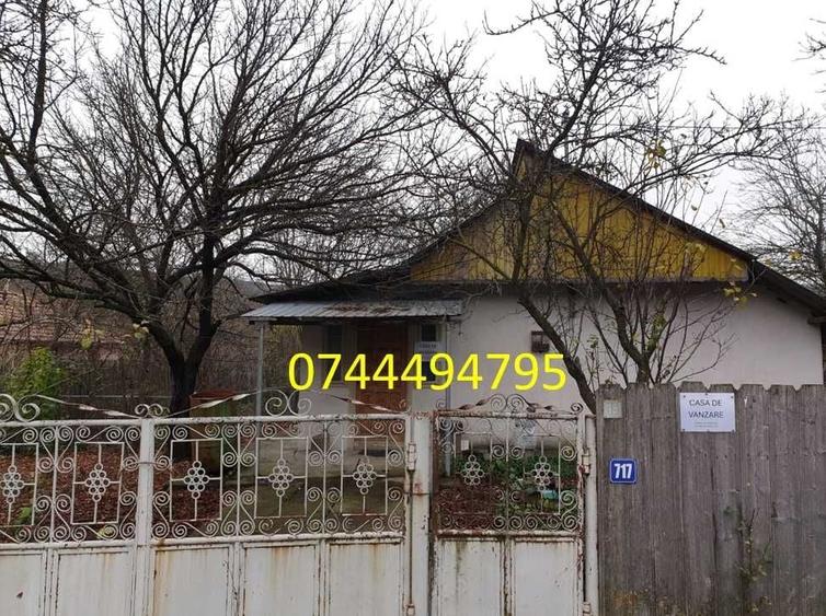 Casă cu 3 camere în Buhăiești