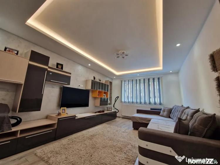 Apartament cu 2 camere decomandat în Hotvon