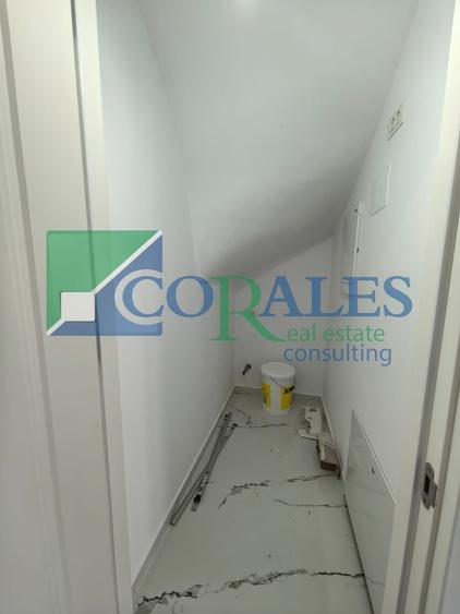 Duplex cu 5 camere cu Canalizare în Dumbrăvița