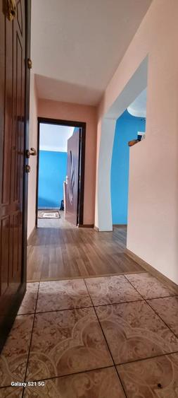 Apartament cu 3 camere decomandat, mobilat în Central
