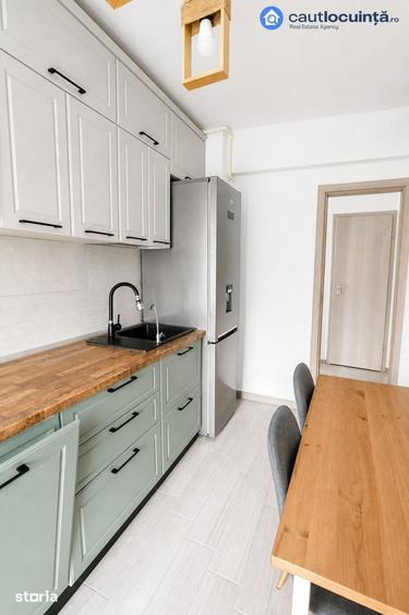 Apartament cu 3 camere decomandat în Titan
