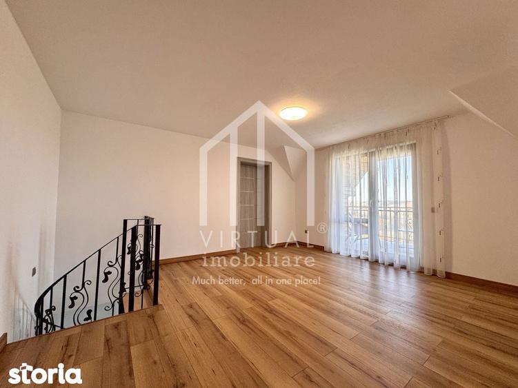 Casă cu 5 camere cu Teren 648 Mp în Roșia