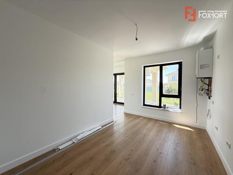 Duplex cu 5 camere cu Canalizare în Dumbrăvița