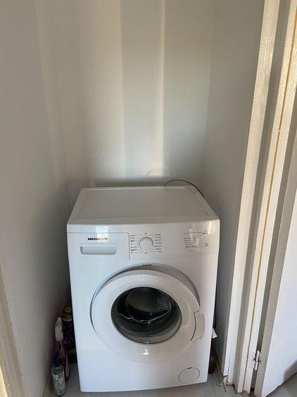 Apartament cu 2 camere semidecomandat în Soarelui