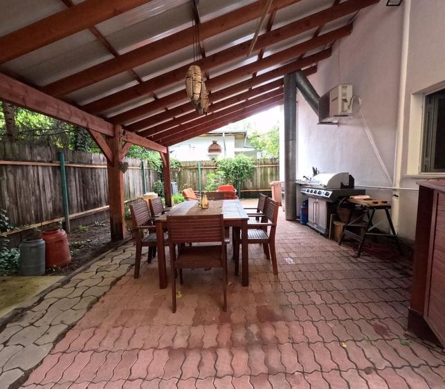 Casă Renovată cu Grădină | 227 mp | 3 Terase | 3 Dormitoare | Milcov - 49