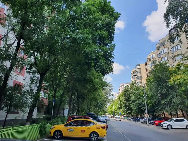 Apartament cu 4 camere decomandat, mobilat în 13 Septembrie