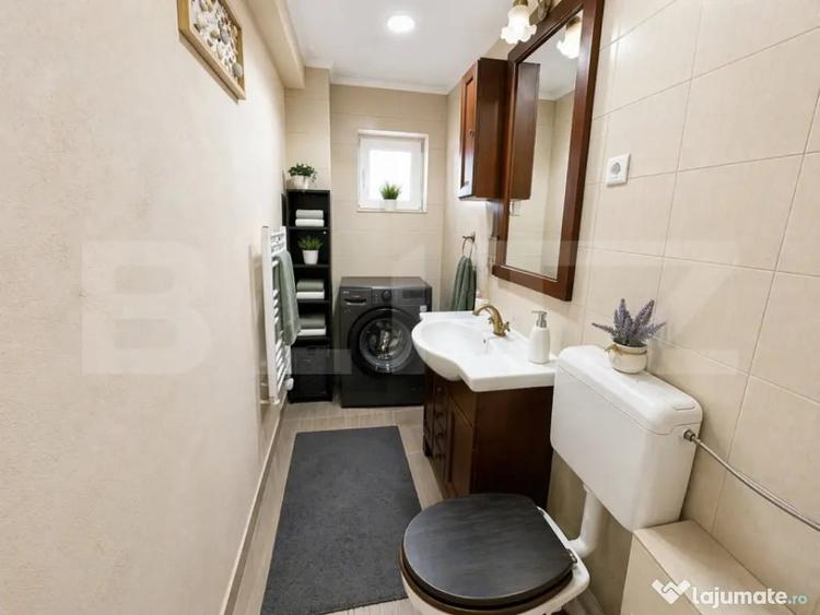 Apartament cu 5 camere decomandat în Cetate