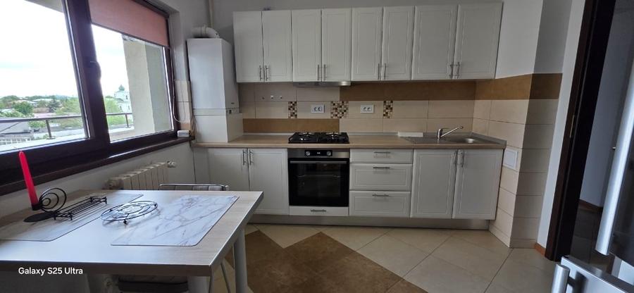 Apartament cu 2 camere decomandat, mobilat în Podul de Fier