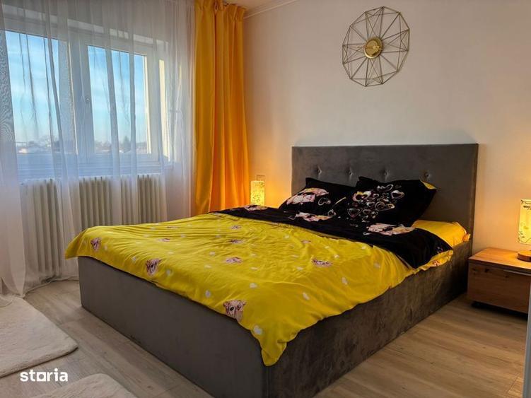 Apartament cu 4 camere decomandat în Central