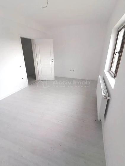 Casă cu 4 camere cu Teren 210 Mp în Alexandriei