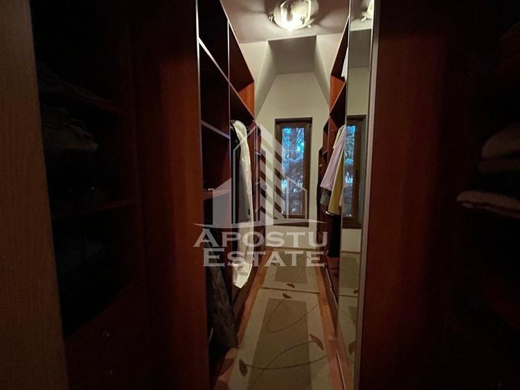Casă individuală cu 6 camere cu Piscina în Odobescu