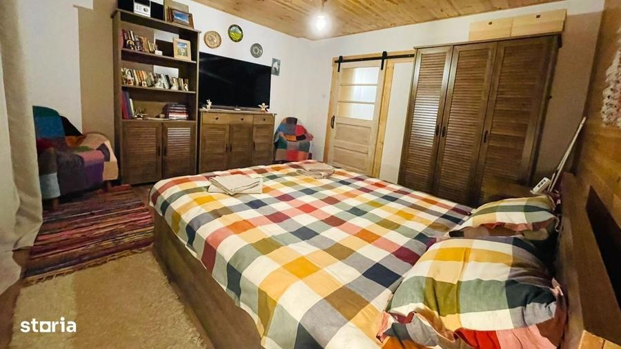 Casă cu 2 camere în Arpașu de Jos