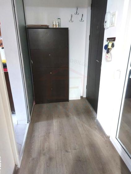 Apartament cu 2 camere semidecomandat, mobilat în Țiglina 2