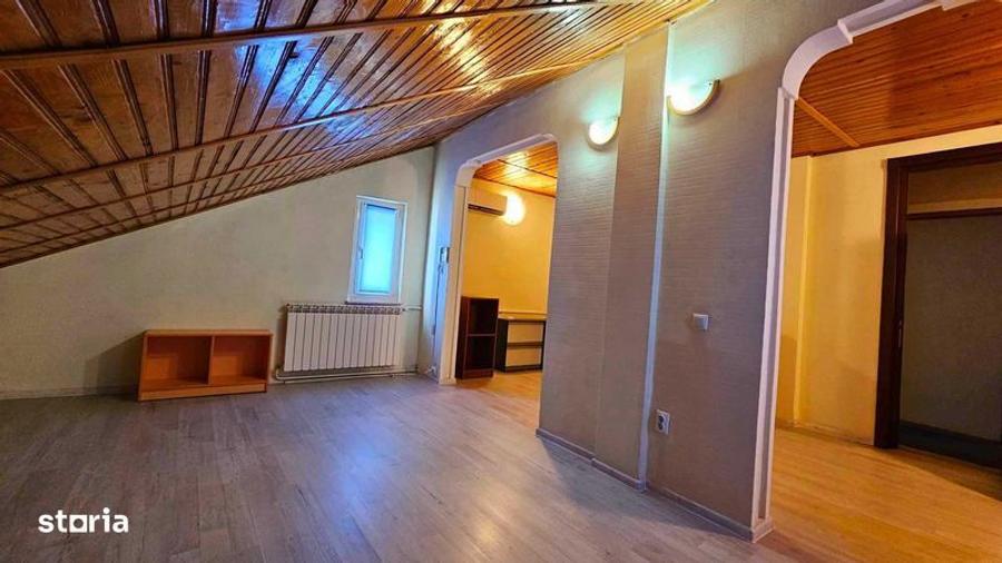 Casă cu 4 camere cu Teren 280 Mp în Independenței