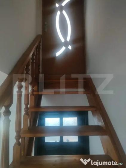 Casă cu 4 camere cu Teren 388 Mp în Siret