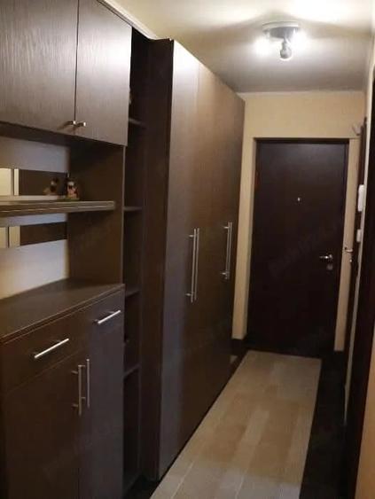 Apartament cu 4 camere semidecomandat în Podgoria