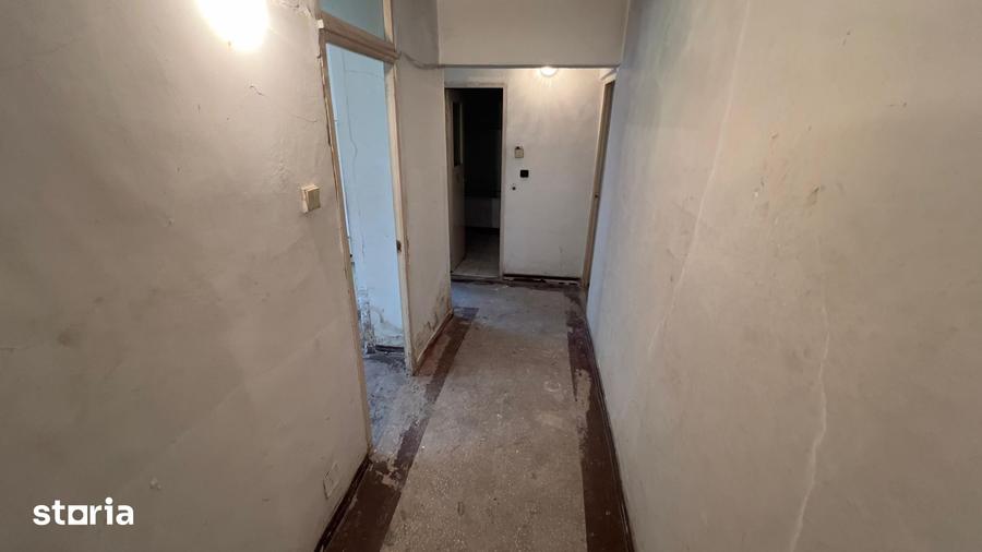 Apartament cu 2 camere decomandat în Petros