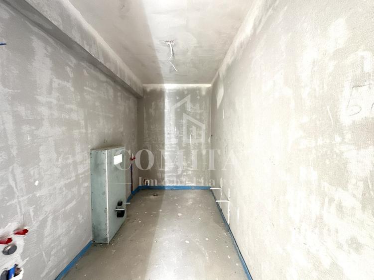 Duplex cu 4 camere cu Canalizare în Florești