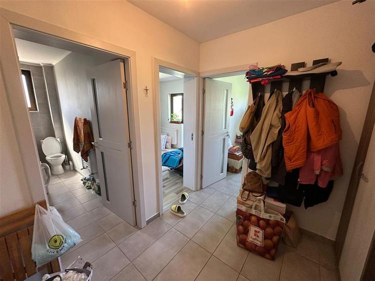 Garsonieră decomandată în Cug