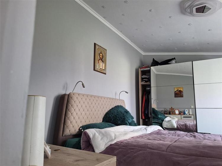 Casă individuală cu 3 camere cu Canalizare în Săbolciu
