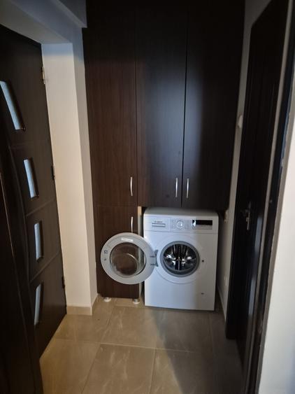 Apartament cu 2 camere semidecomandat în Podu Roș