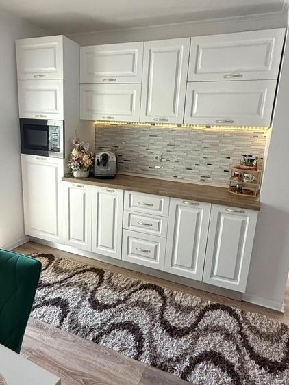Apartament cu 3 camere decomandat în Iosia