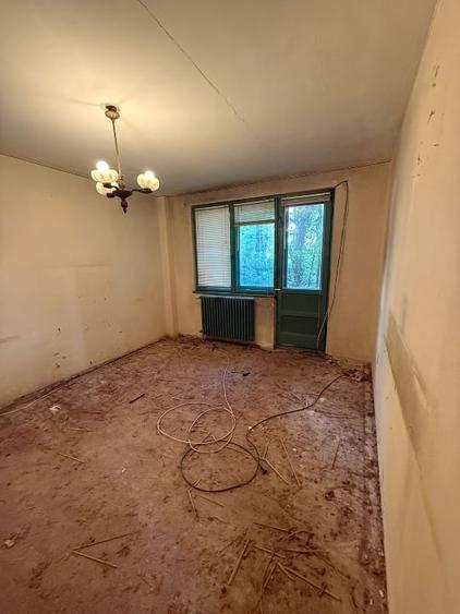 Apartament cu 2 camere semidecomandat în Republicii