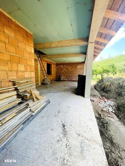 Casă cu 4 camere în Hidiș