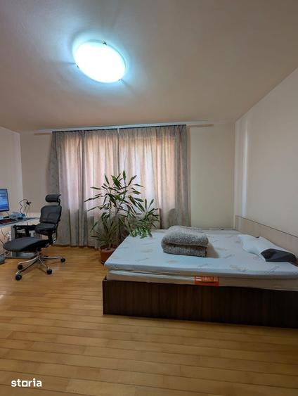 Apartament cu 3 camere în Bună Ziua