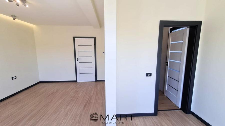 Casă cu 4 camere cu Teren 230 Mp în Central