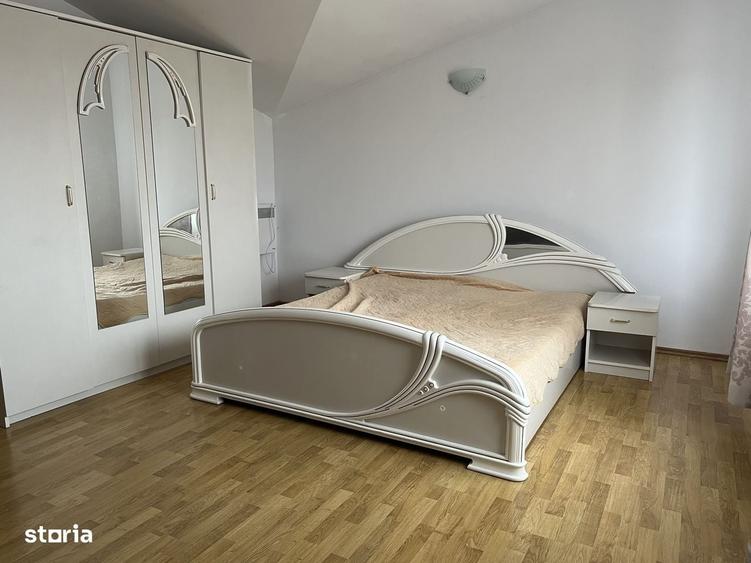 Casă cu 4 camere în Dobroești