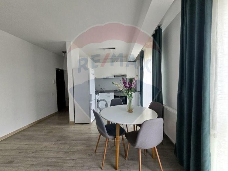 Apartament cu 2 camere, mobilat în Florești