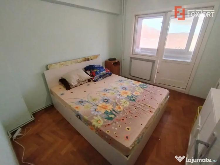 Apartament cu 4 camere decomandat în Șagului