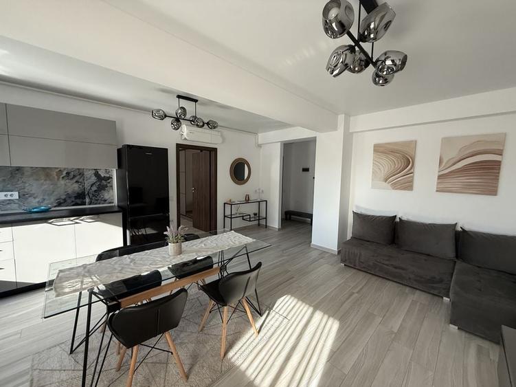 Apartament cu 2 camere în Micro 17