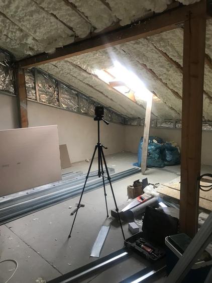 Duplex cu 5 camere cu Canalizare în Roșu