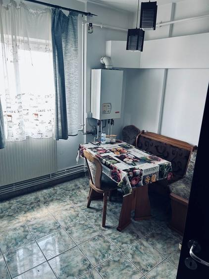 Apartament cu 2 camere decomandat în Cantacuzino