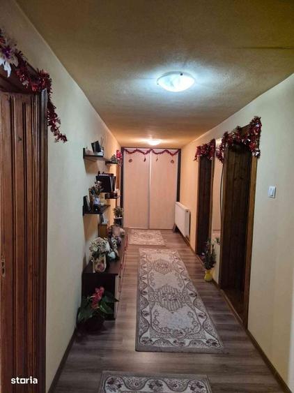 Casă cu 4 camere în Lerești