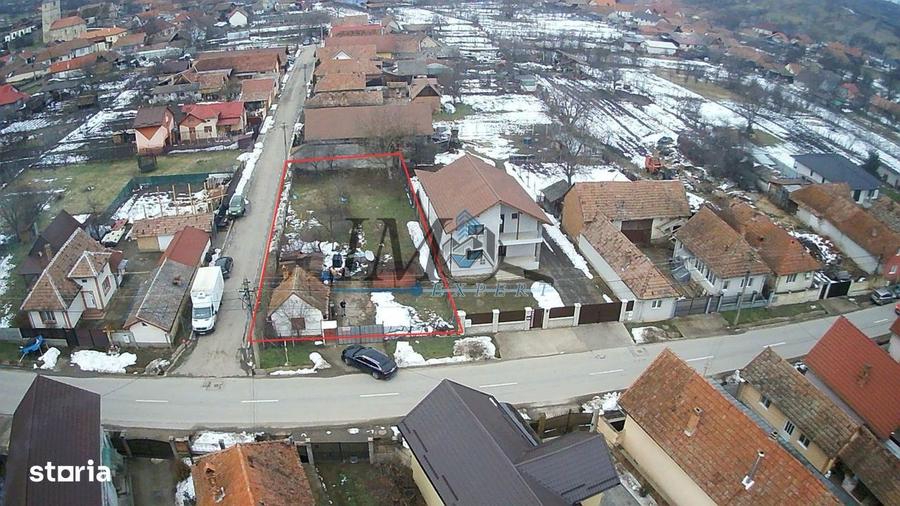 Teren de 600 mp, în Cricău