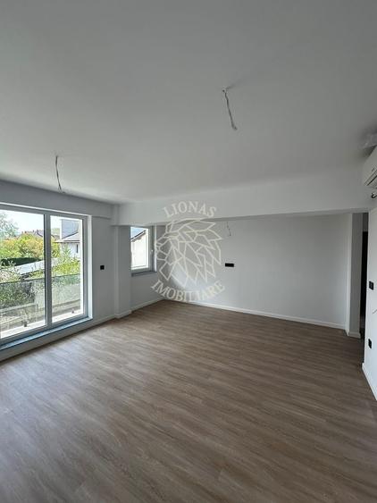 Apartament cu 2 camere decomandat în Sud