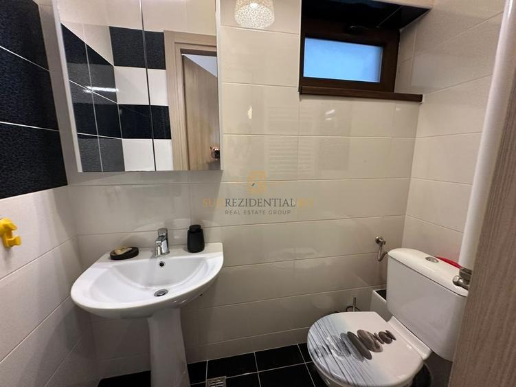 Casă individuală cu 4 camere cu Canalizare în Central